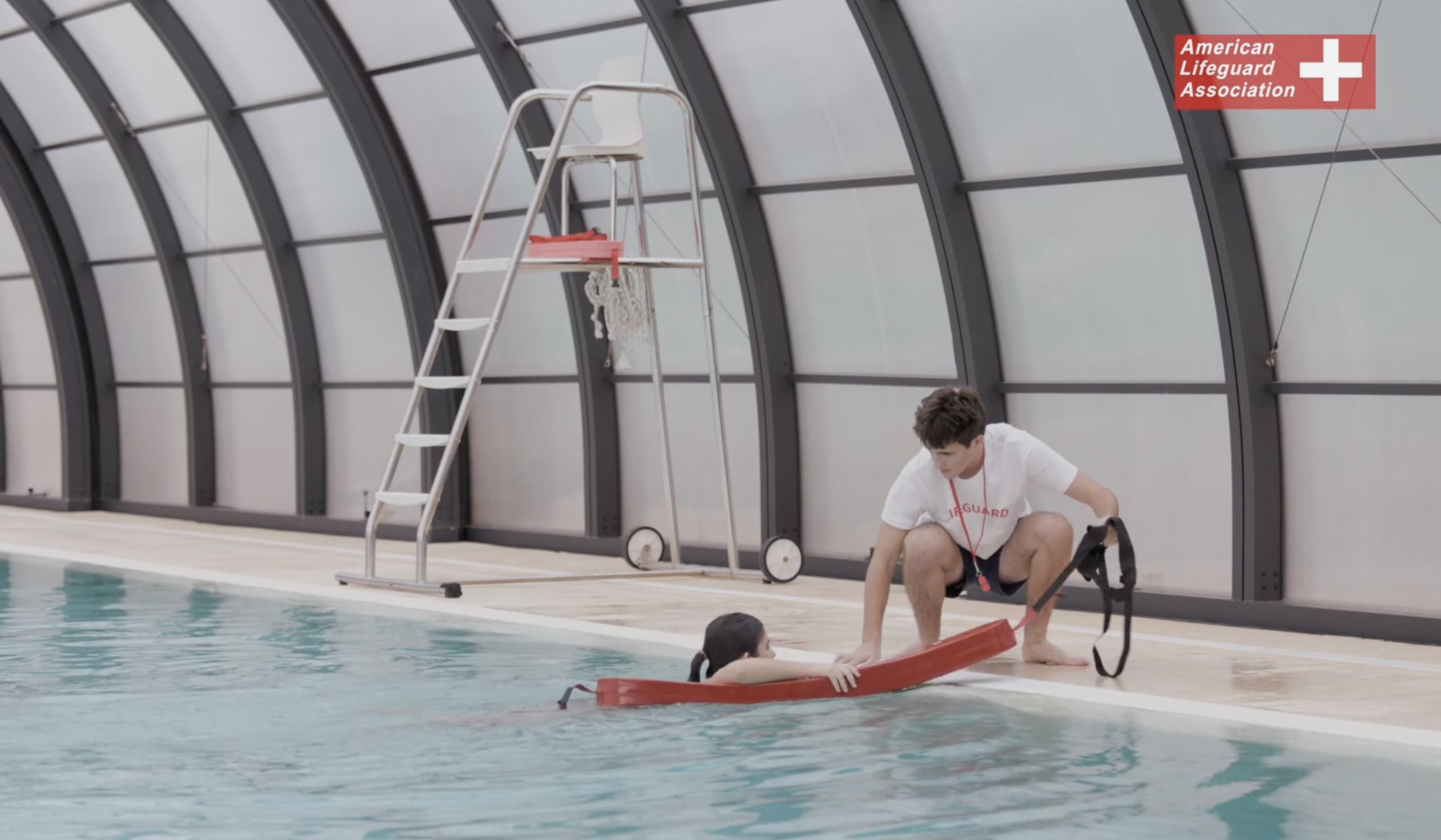 Lifeguard Training Helping in Keeping Swimmers Safe